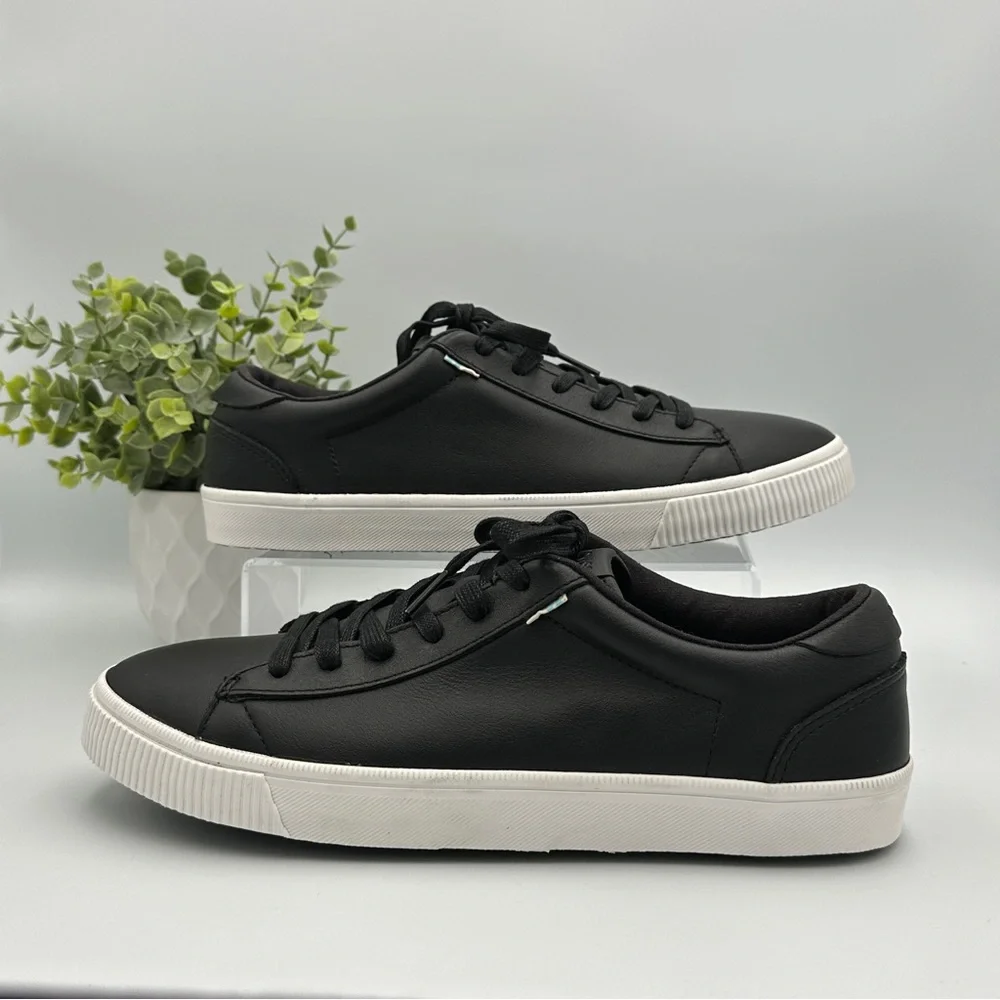 Toms Men's Carlson Black White Leather Shoes Sneakers Size 8